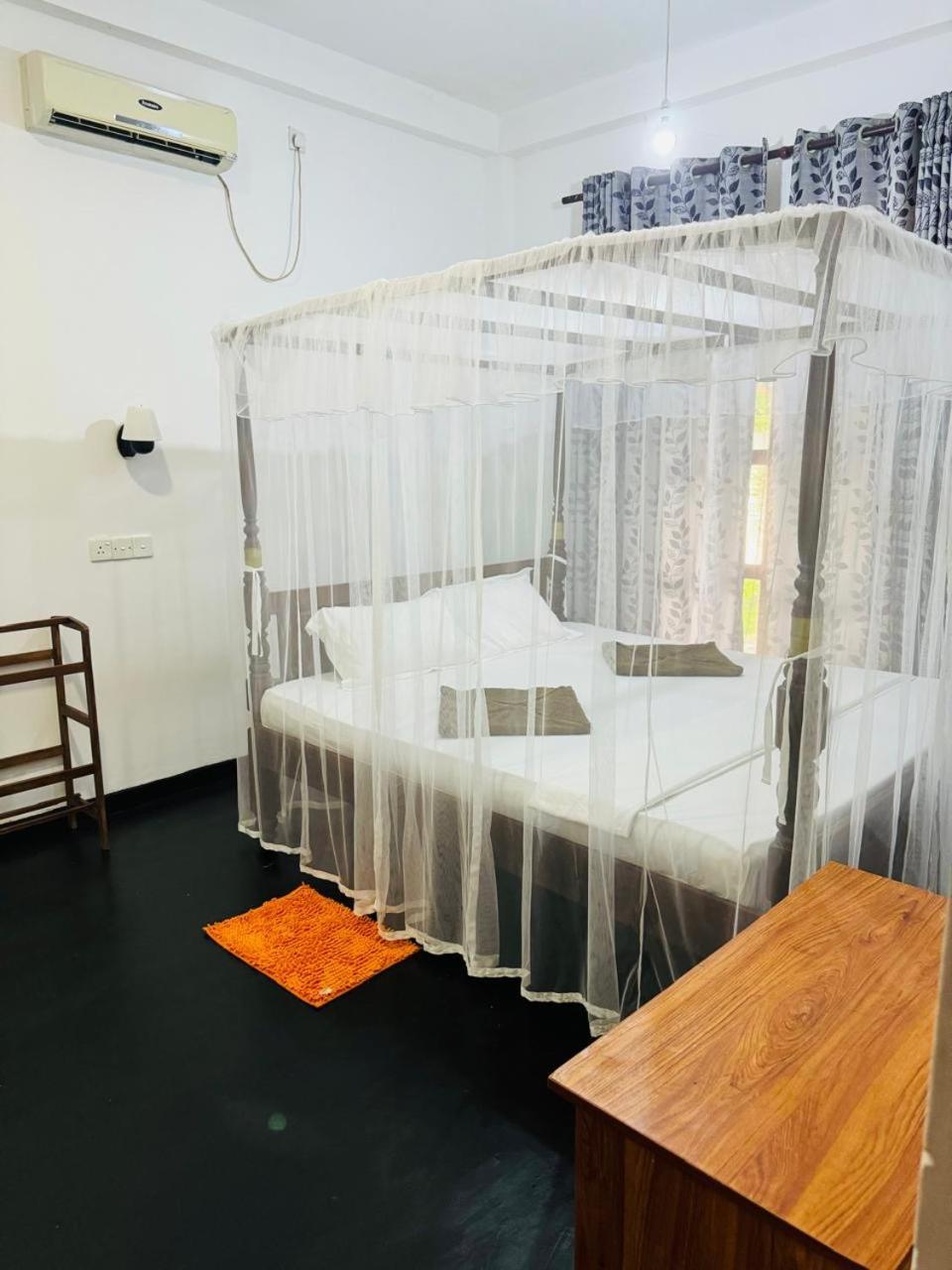 阿卡什别墅住宿加早餐旅馆 Talaramba 外观 照片